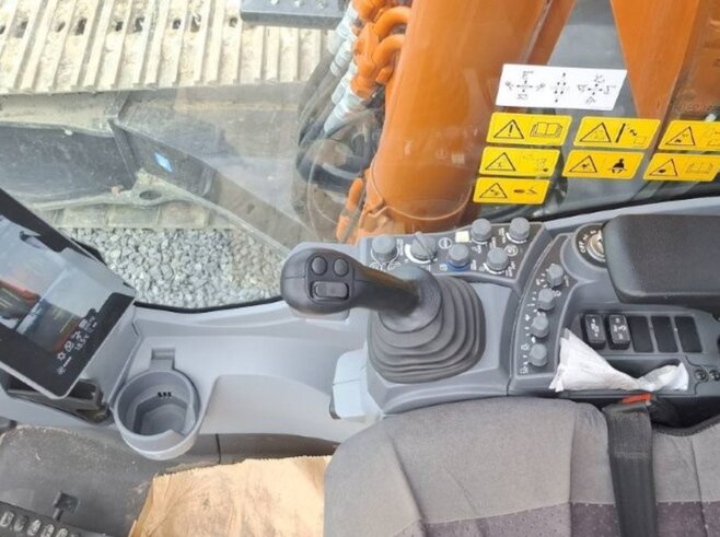 Hitachi ZX250LCN-7