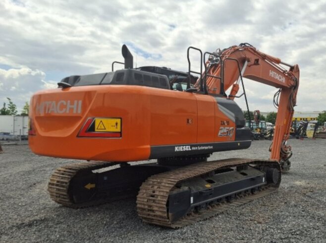 Hitachi ZX250LCN-7