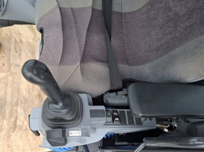 Hitachi ZX250LCN-7