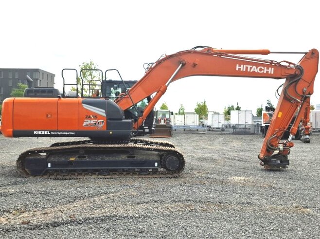 Hitachi ZX250LCN-7