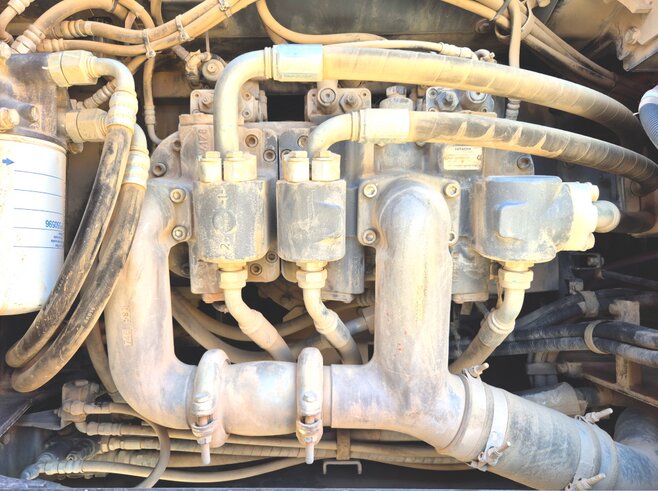 Hitachi ZX300LCN-6