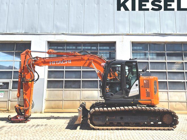 Hitachi ZX135US-6