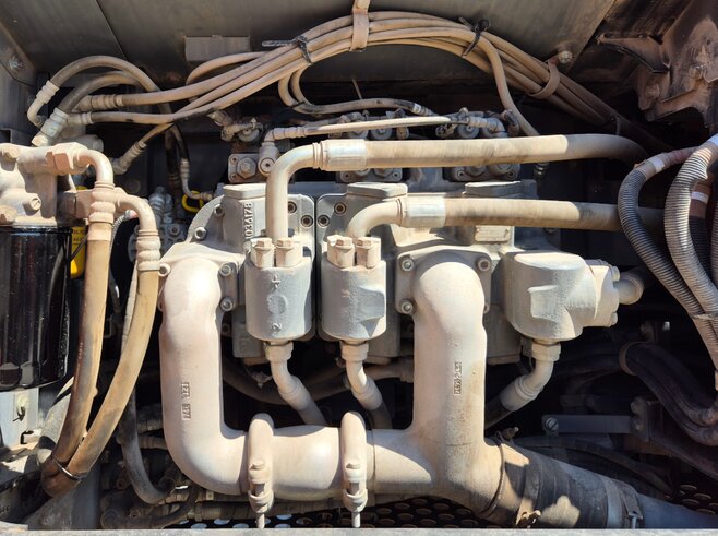 Hitachi ZX350LCN-6