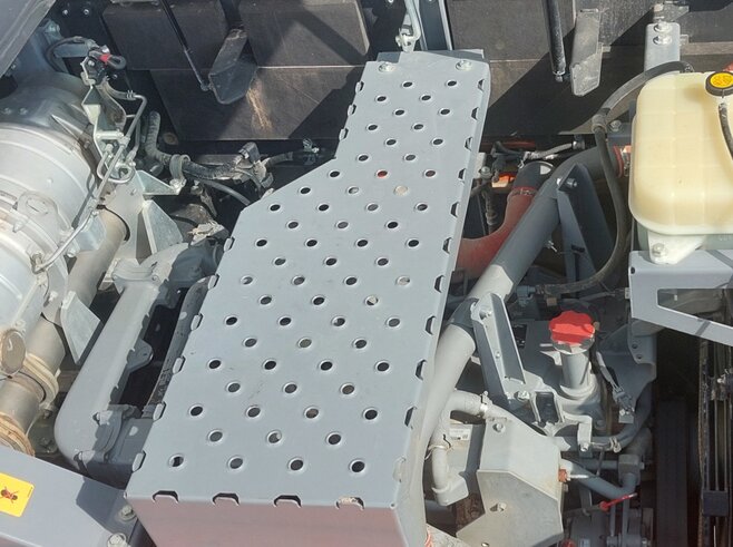 Hitachi ZX350LCN-7 + Demarec DXS-60