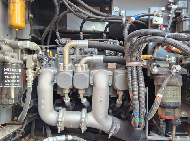 Hitachi ZX250LCN-7