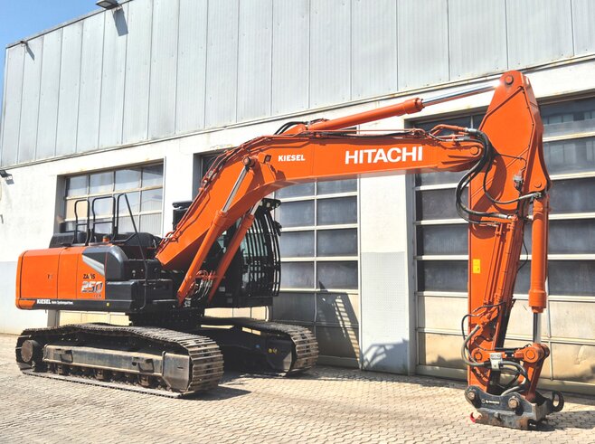 Hitachi ZX250LCN-7
