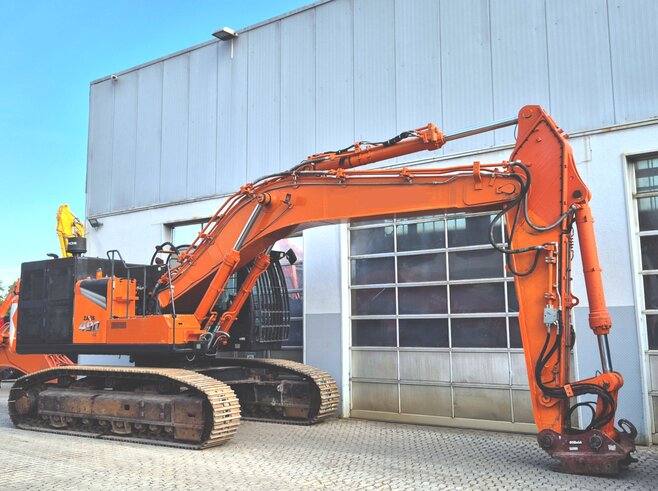 Hitachi ZX490LCH-7