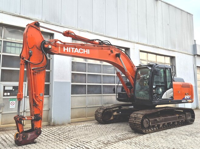 Hitachi ZX210LC-6