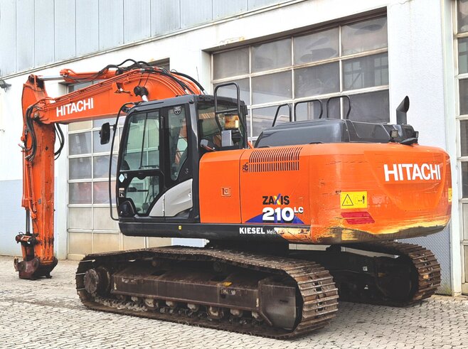 Hitachi ZX210LC-6