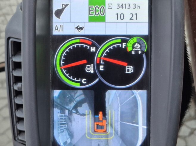 Hitachi ZX210LC-6