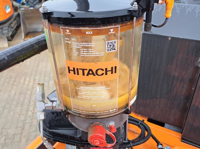 Hitachi ZX300LCN-7