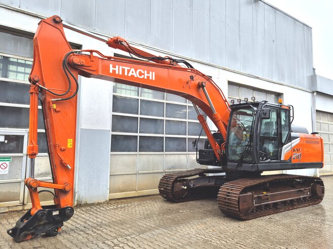 Hitachi ZX210LC-7
