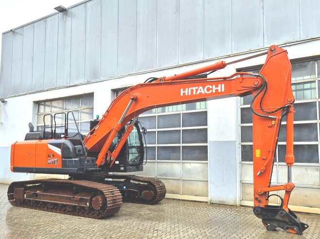 Hitachi ZX210LC-7