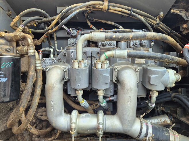 Hitachi ZX350LCN-6