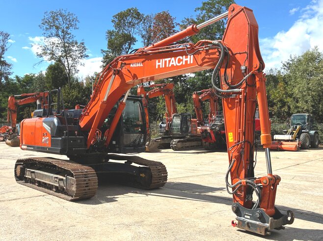 Hitachi ZX210LC-7