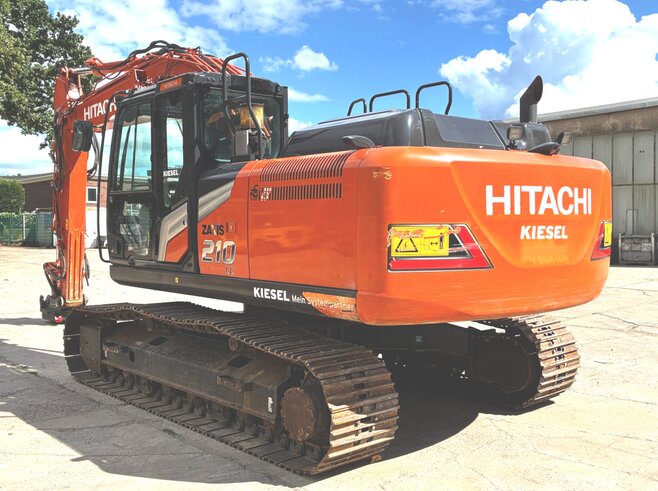 Hitachi ZX210LC-7