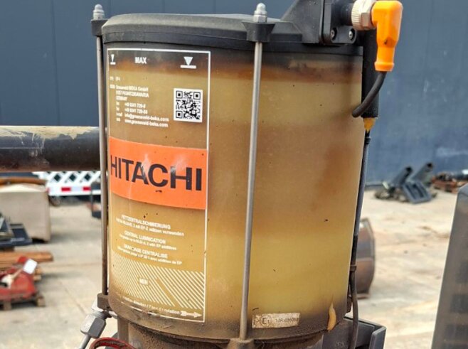 Hitachi ZX300LCN-7