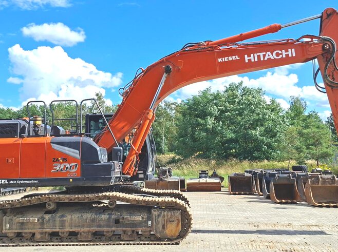 Hitachi ZX300LCN-7
