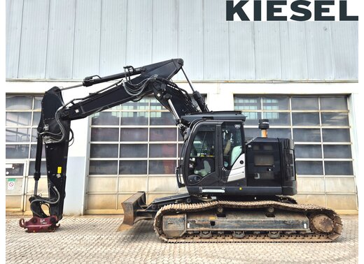 Hitachi ZX225USLC-6