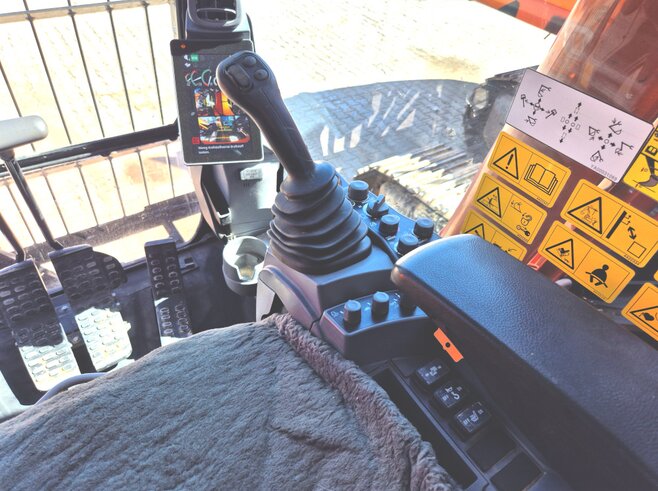 Hitachi ZX250LCN-7