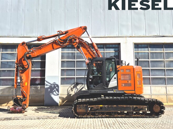 Hitachi ZX225USLC-6
