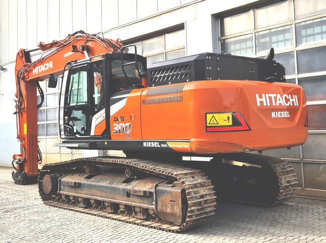 Hitachi ZX300LCN-7