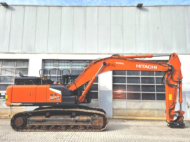 Hitachi ZX300LCN-7