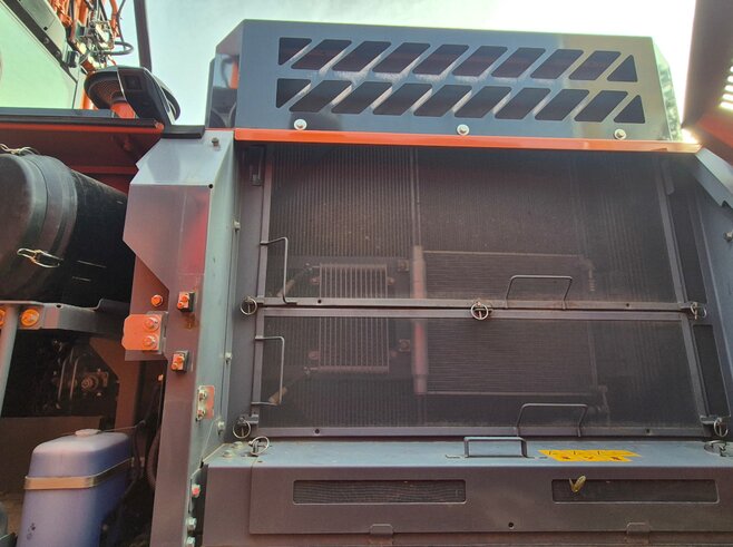 Hitachi ZX300LCN-7