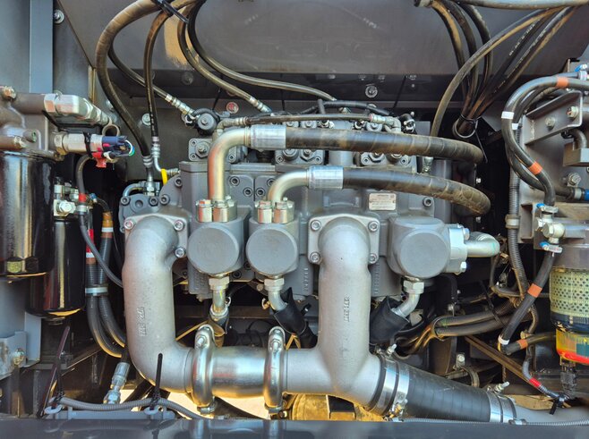 Hitachi ZX350LCN-7