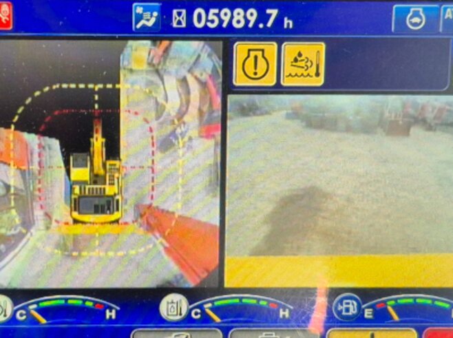 Komatsu PC240NLC-11