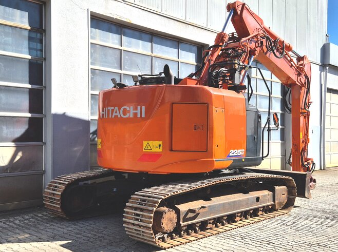 Hitachi ZX225USLC-6
