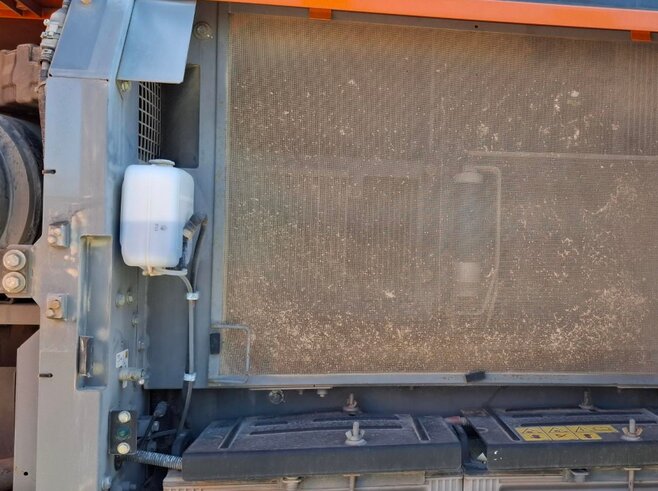 Hitachi ZX300LCN-6