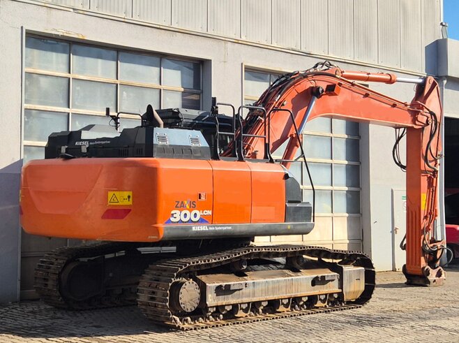Hitachi ZX300LCN-6