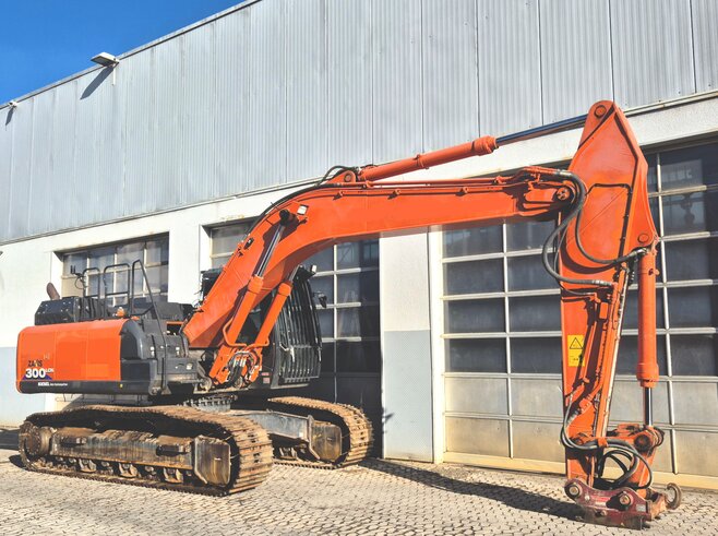 Hitachi ZX300LCN-6