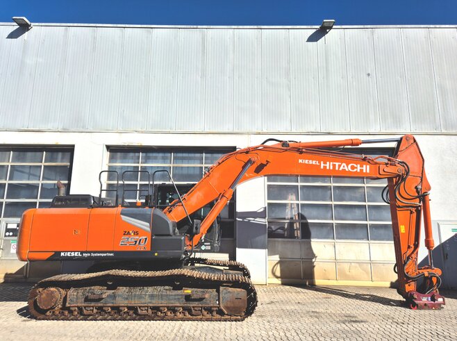 Hitachi ZX250LCN-7