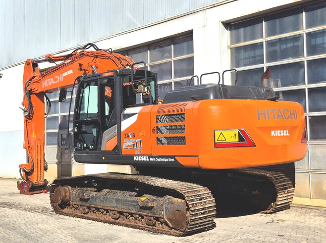 Hitachi ZX250LCN-7