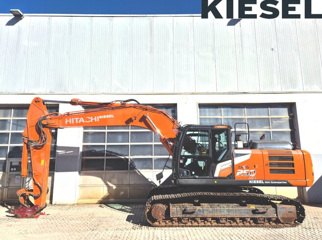 Hitachi ZX250LCN-7