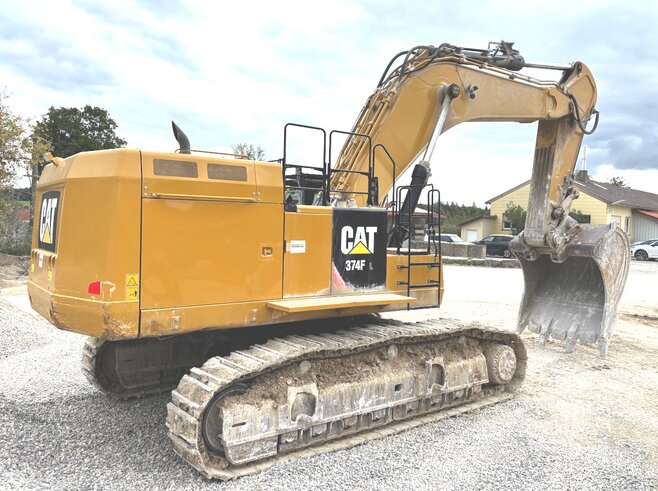 Caterpillar 374FL