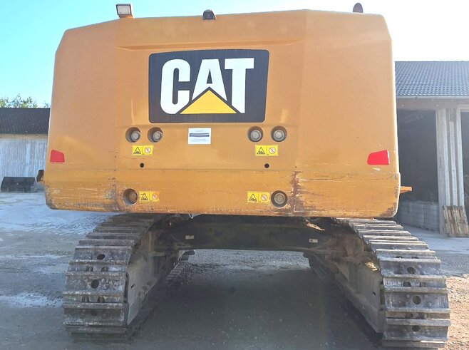 Caterpillar 374FL