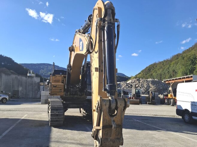 Caterpillar 352FXE