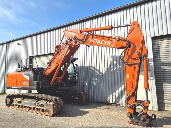 Hitachi ZX250LCN-7