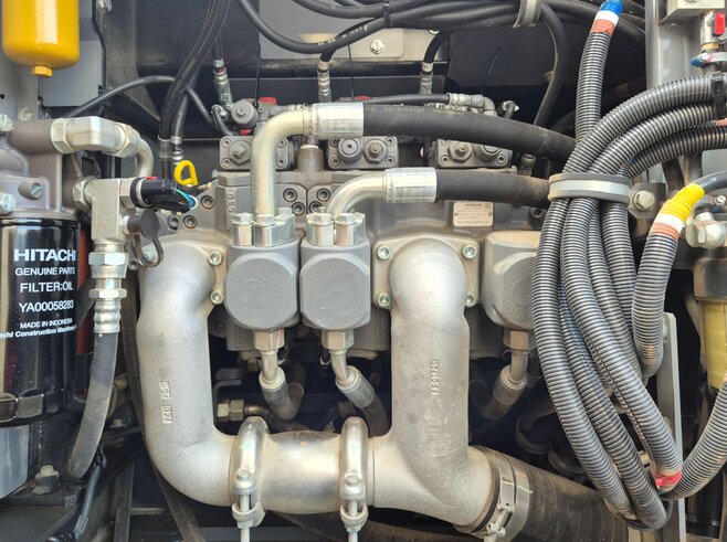 Hitachi ZX250LCN-7