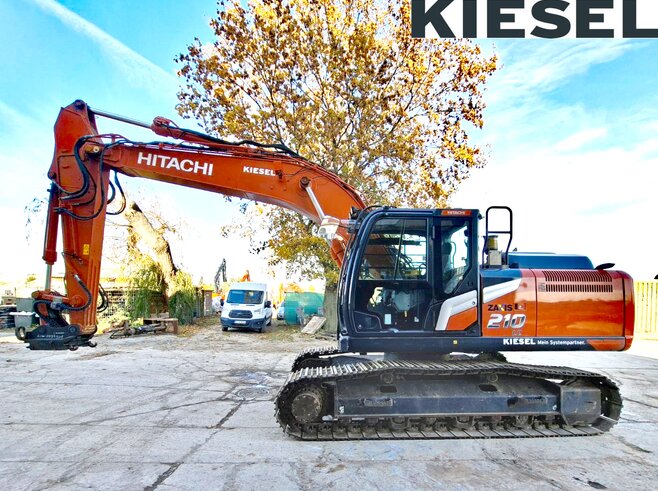 Hitachi ZX210LC-7