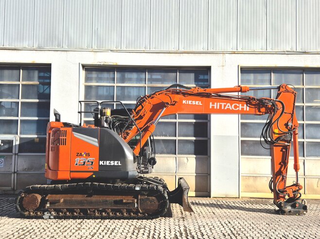 Hitachi ZX135US-7