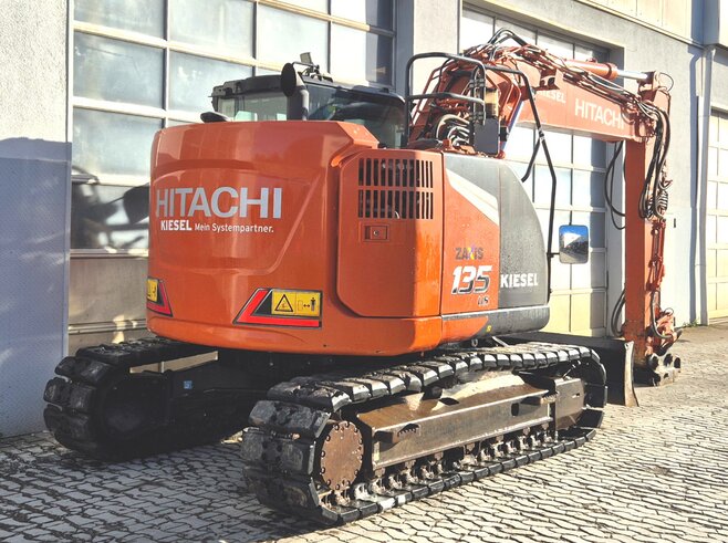 Hitachi ZX135US-7