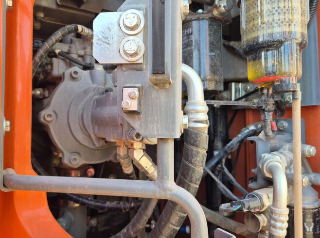 Hitachi ZX135US-7