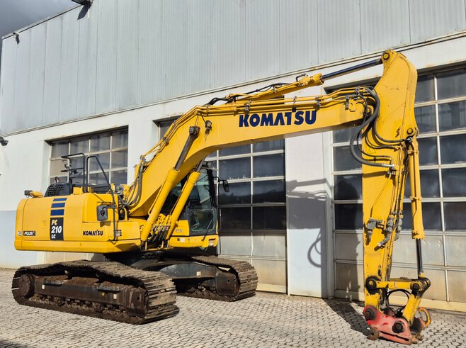 Komatsu PC210LC-10