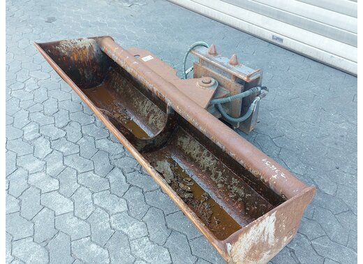 Grabenräumlöffel schwenkbar 1800mm