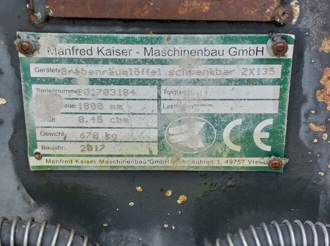 Kaiser Grabenräumlöffel schwenkbar 1800mm