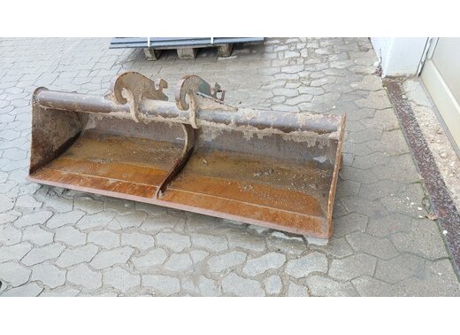Reschkatec Grabenräumlöffel starr 1800mm